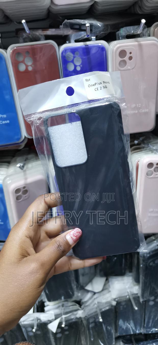 Vikax Plain Black Soft Silicone Case for Oneplus Nord Ce 2 5g - thumbnail 3