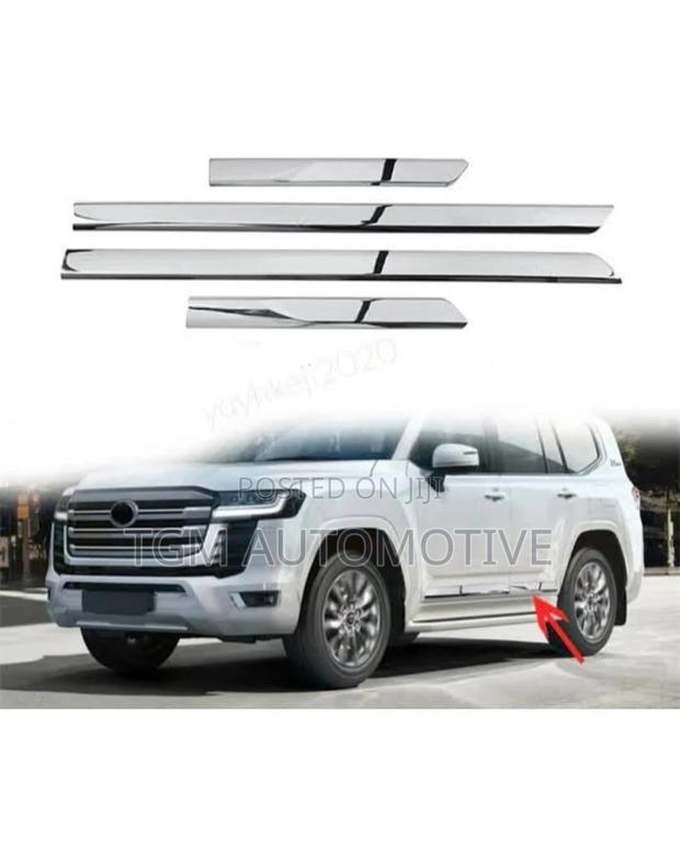 Toyota Land Cruiser 300 Series (Lc300) Side Moulding