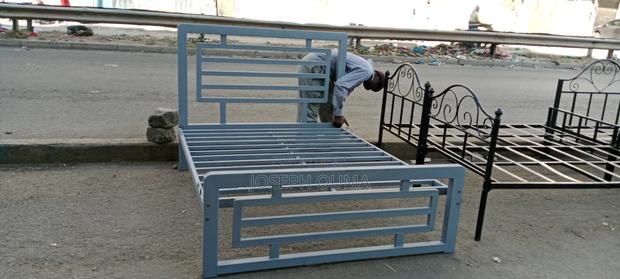 Single Bed - thumbnail 2