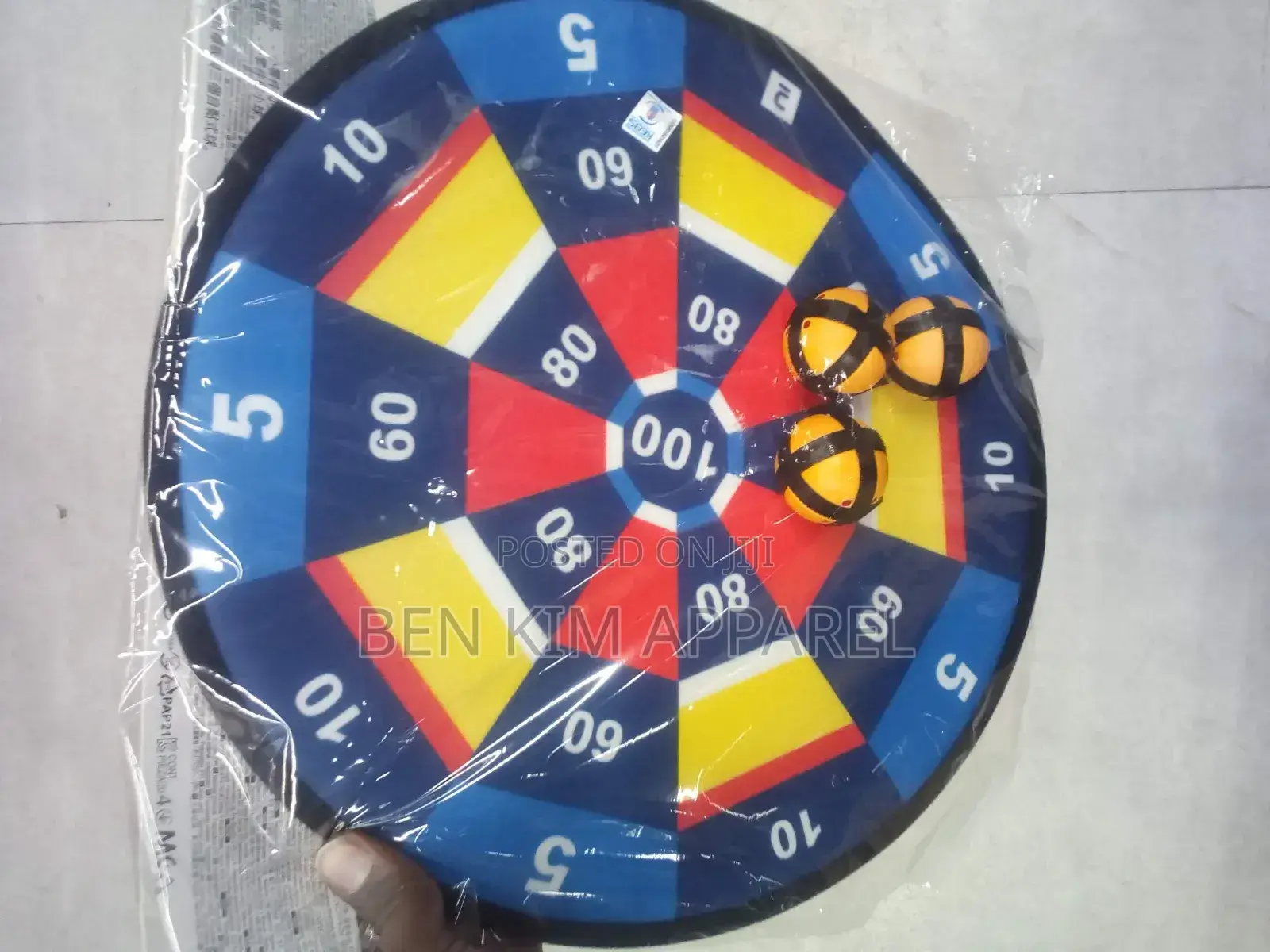 Blue Red Kids Darts Vecro Kit 100 Points With 3 Stick Balls