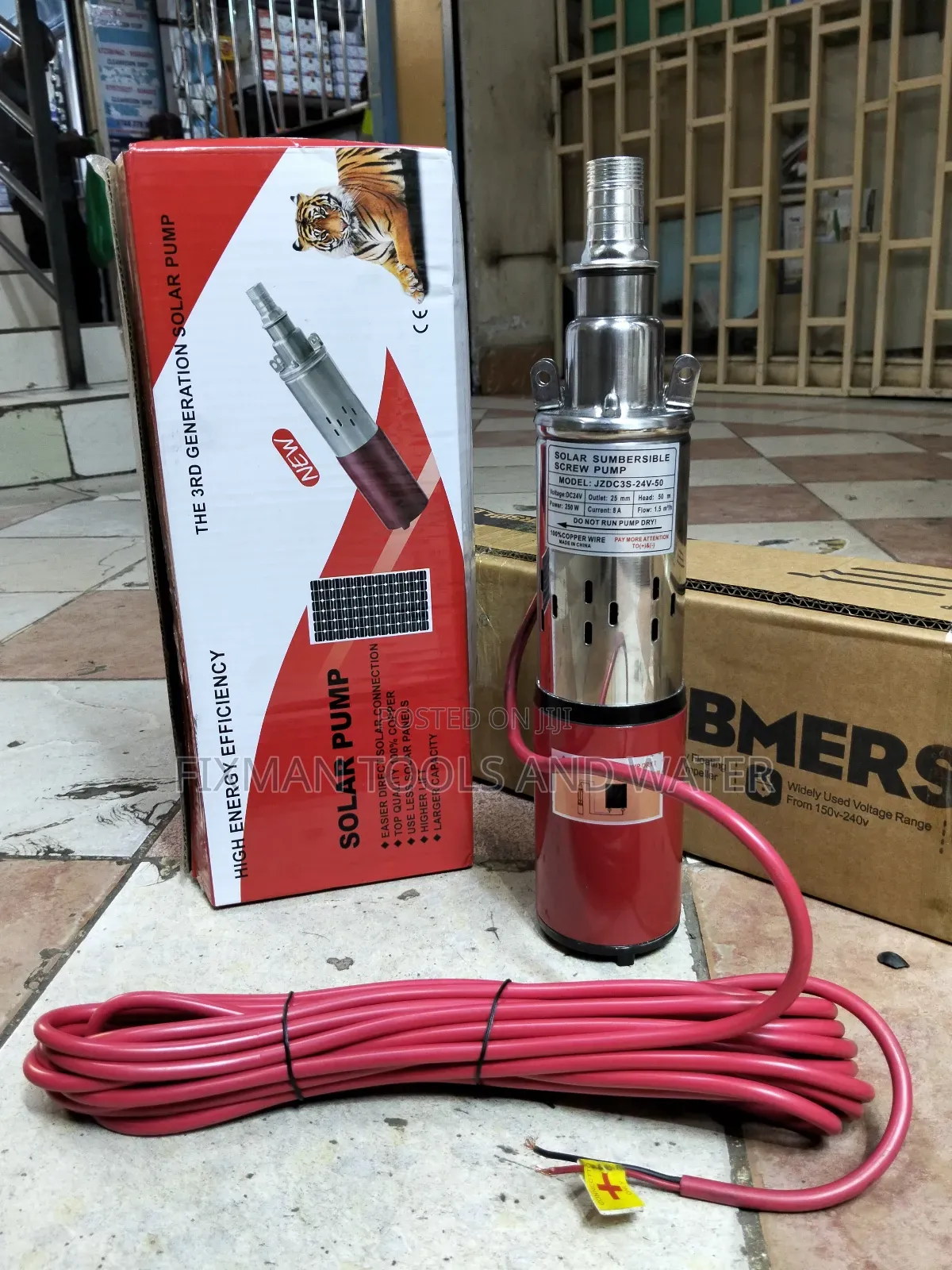 New Solar Water Pump 250watts 24v 50m Head 1500l/Hr