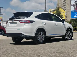 Toyota Harrier 2019 White