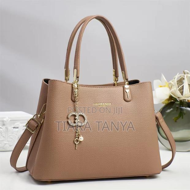 Offer on Quality Leather Handbags - thumbnail 4