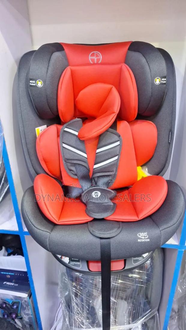 Baby Car Seat With 360-Degree Rotating System - thumbnail 2