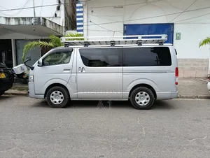 Toyota HiAce 2019 Silver