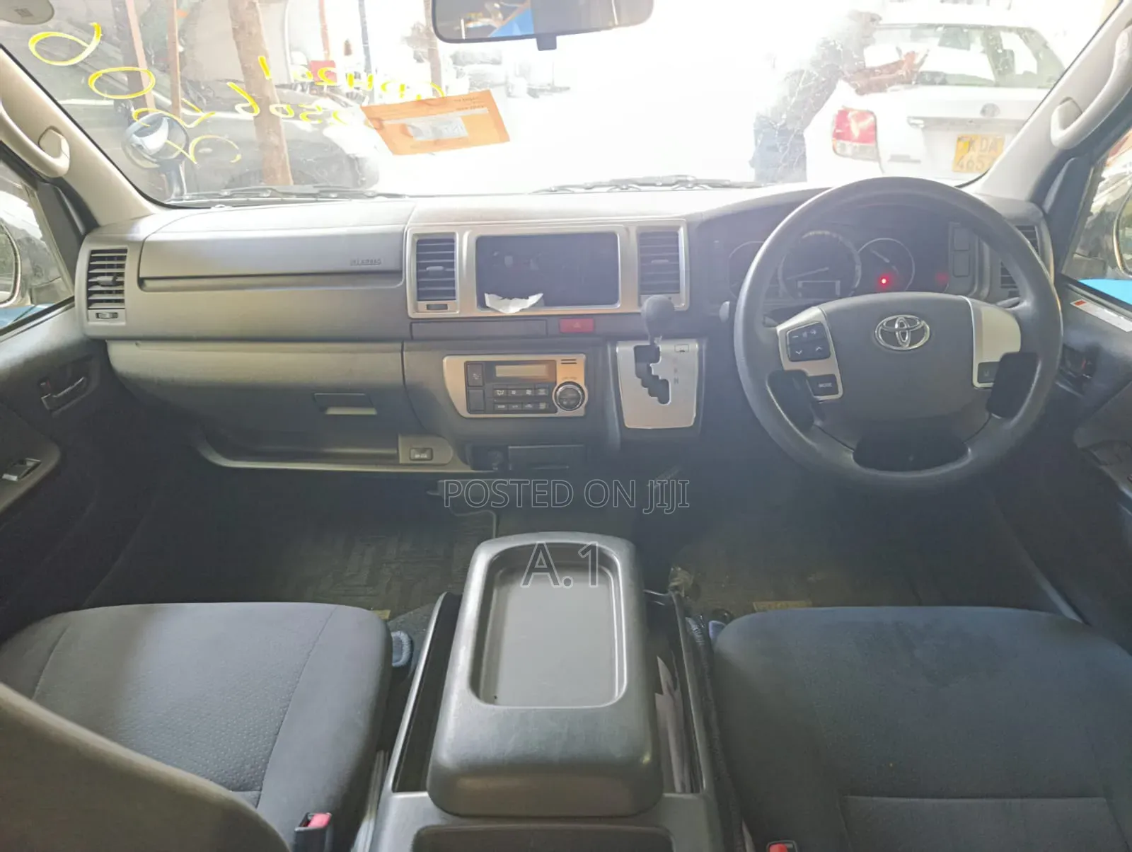 Toyota HiAce 2019 Silver