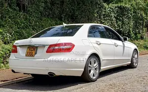 Mercedes-Benz E300 2010 White