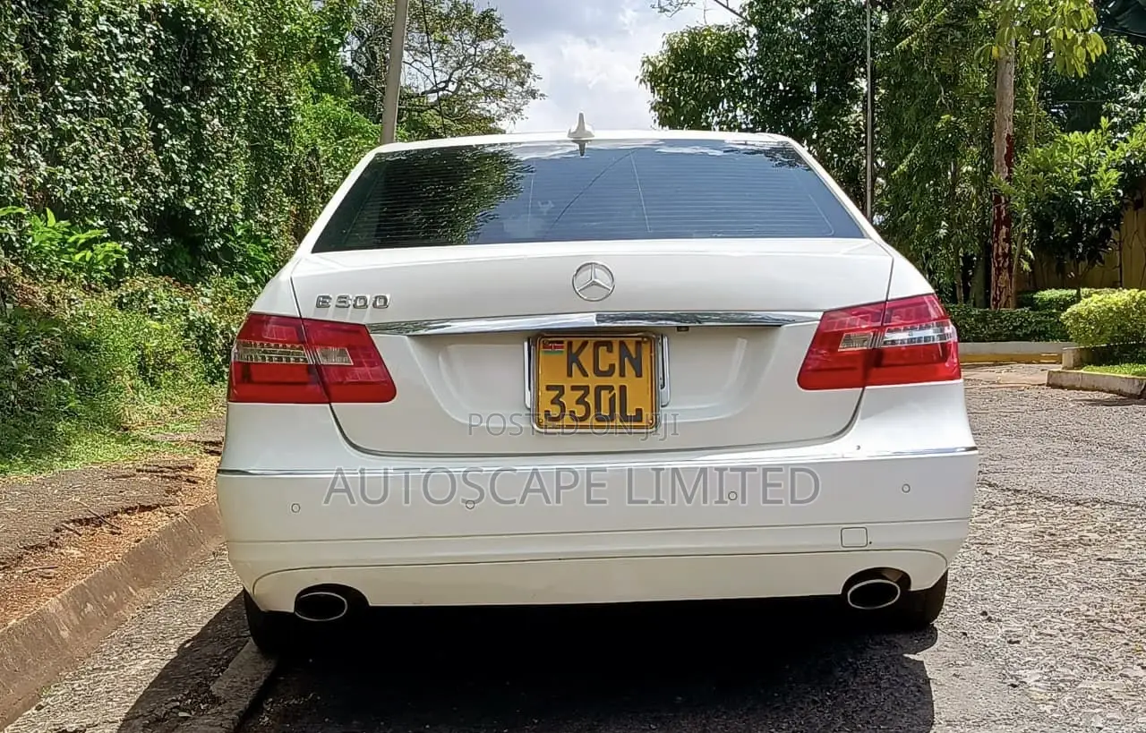 Mercedes-Benz E300 2010 White