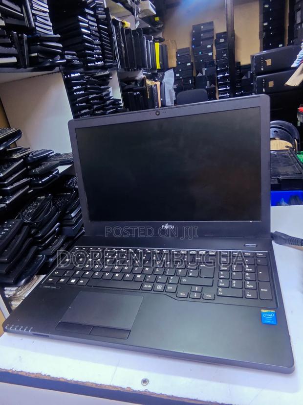 Laptop Fujitsu 4GB Intel Core I5 HDD 128GB - thumbnail 3