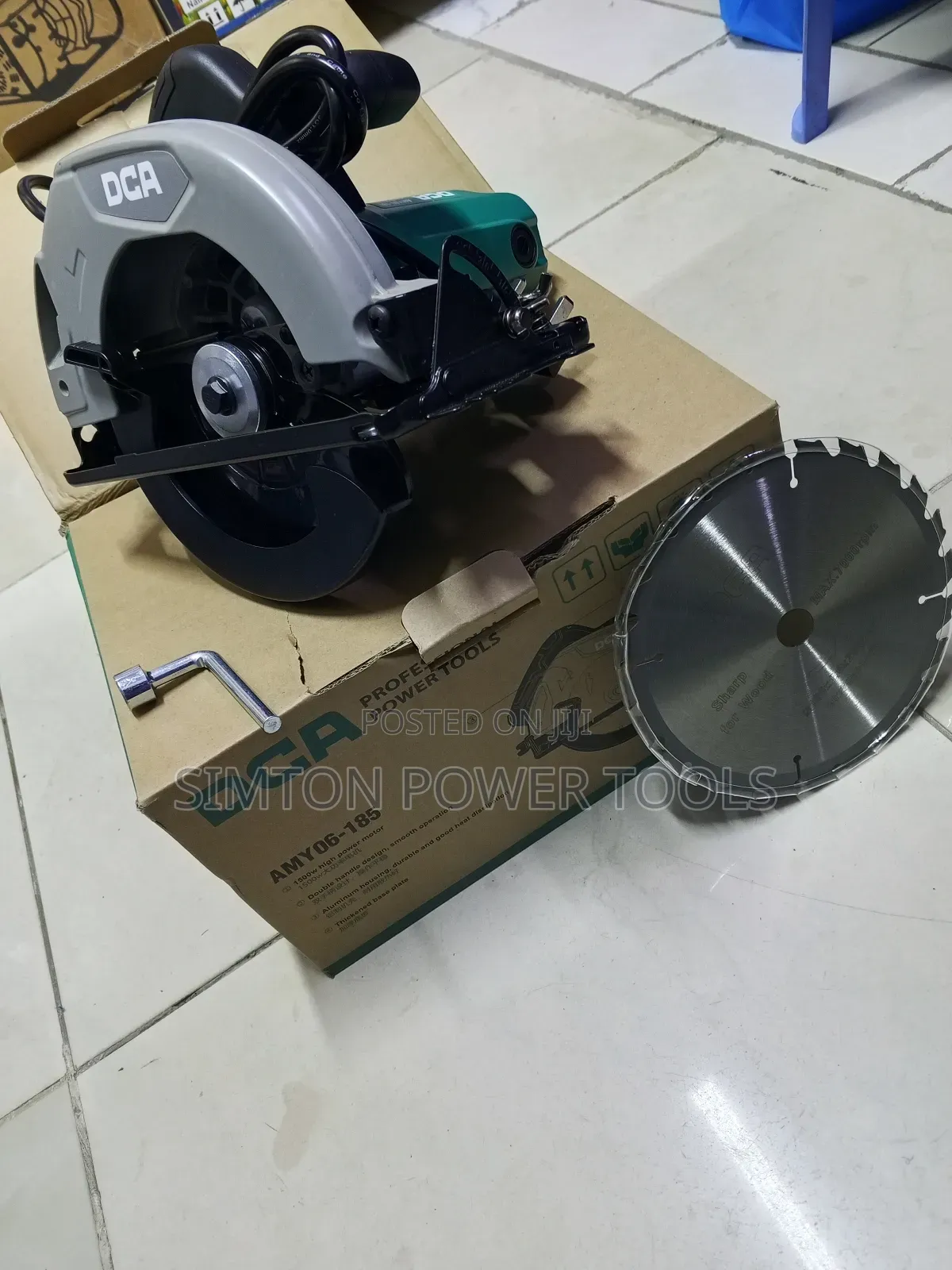 Quality Dca 7" Circular Saw