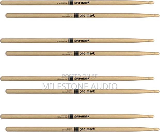 Promark Classic Forward 7a Hickory Drumsticks, Oval Wood