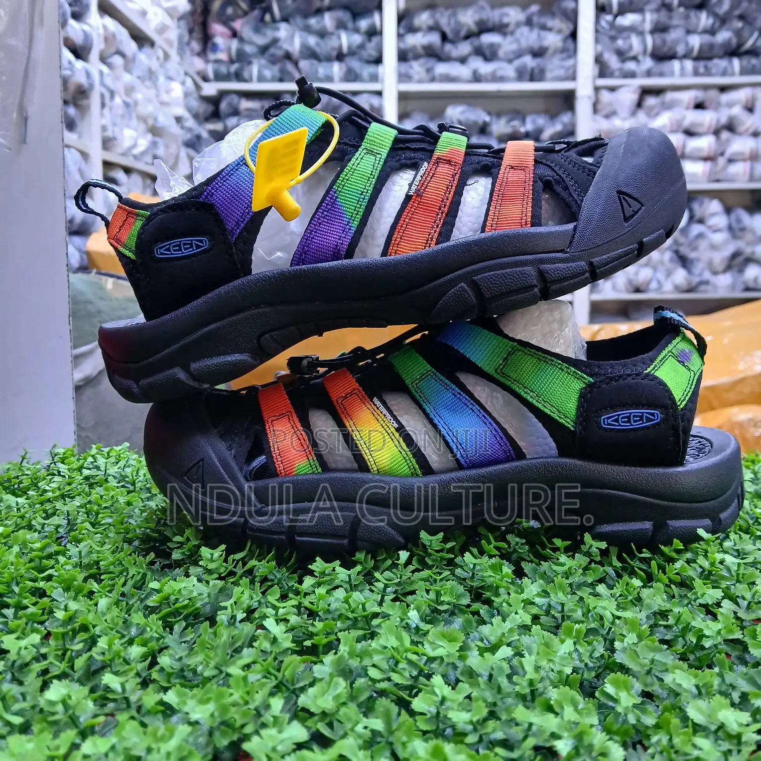 Keen Sandals Leather //Canvas