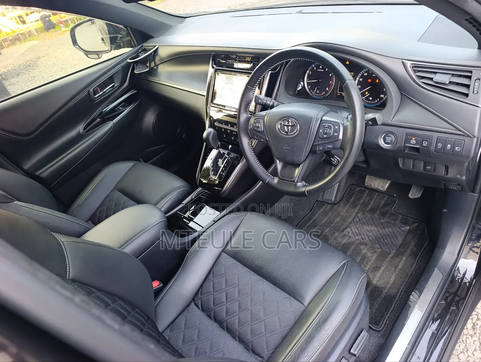 Toyota Harrier 2019 Black