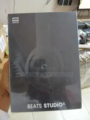 Beats Studio3 Wireless Bluetooth on Ear Headphone With Mic