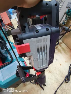 2700 Makute Demolition Hammer