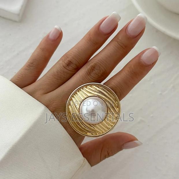 Stainless Steel And Adjustable Rings