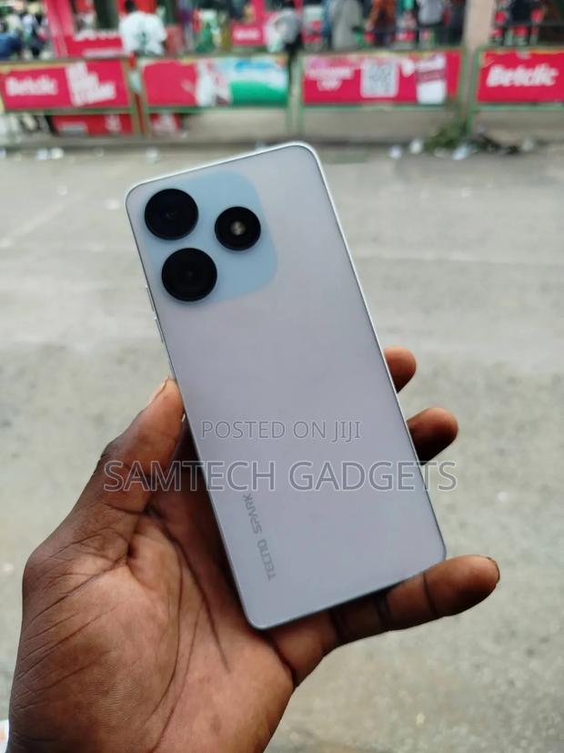 Tecno Spark 10 Pro 128 GB Blue - thumbnail 3