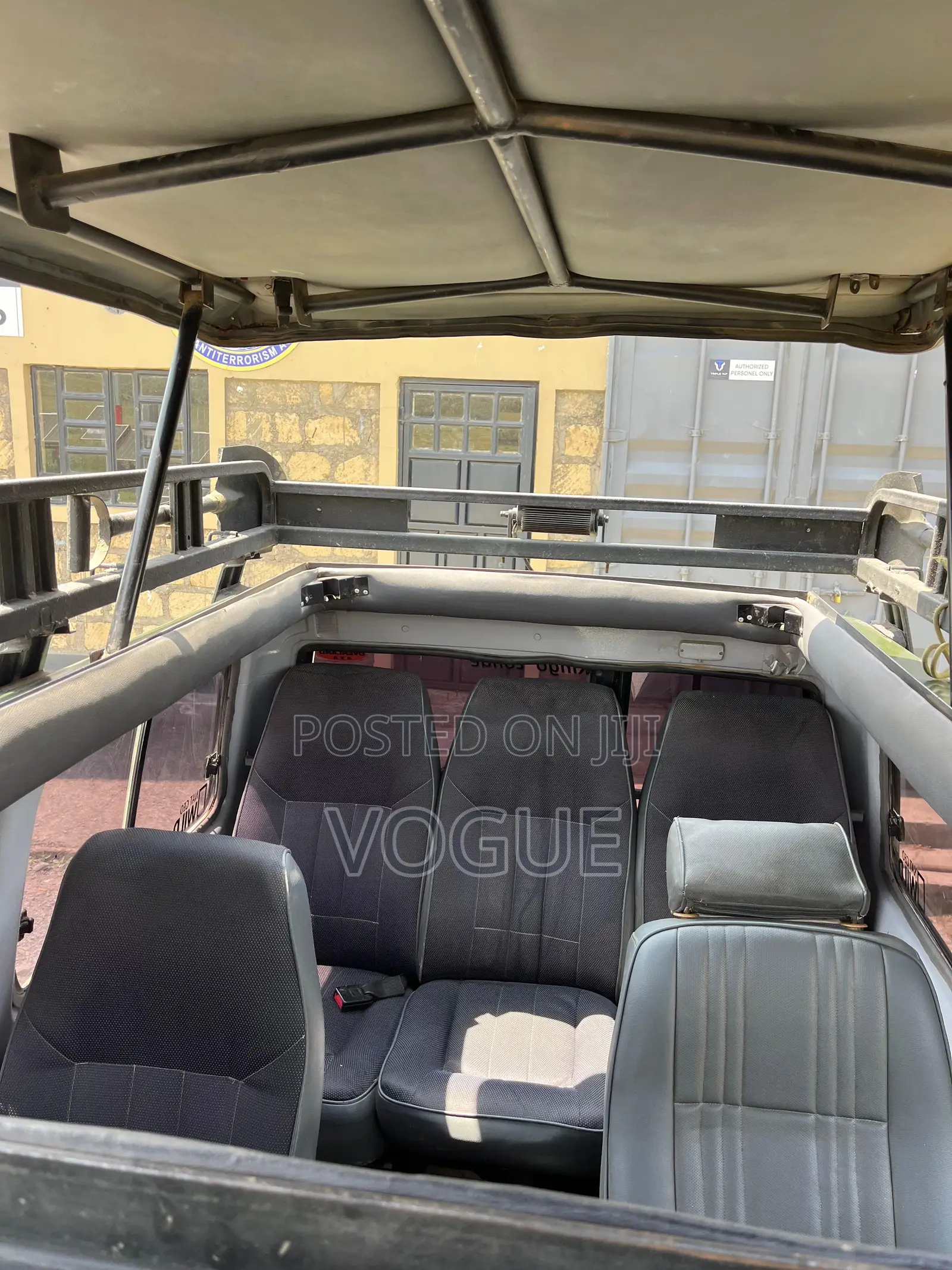 7 Seater Open-Roof Landcruiser for Hire