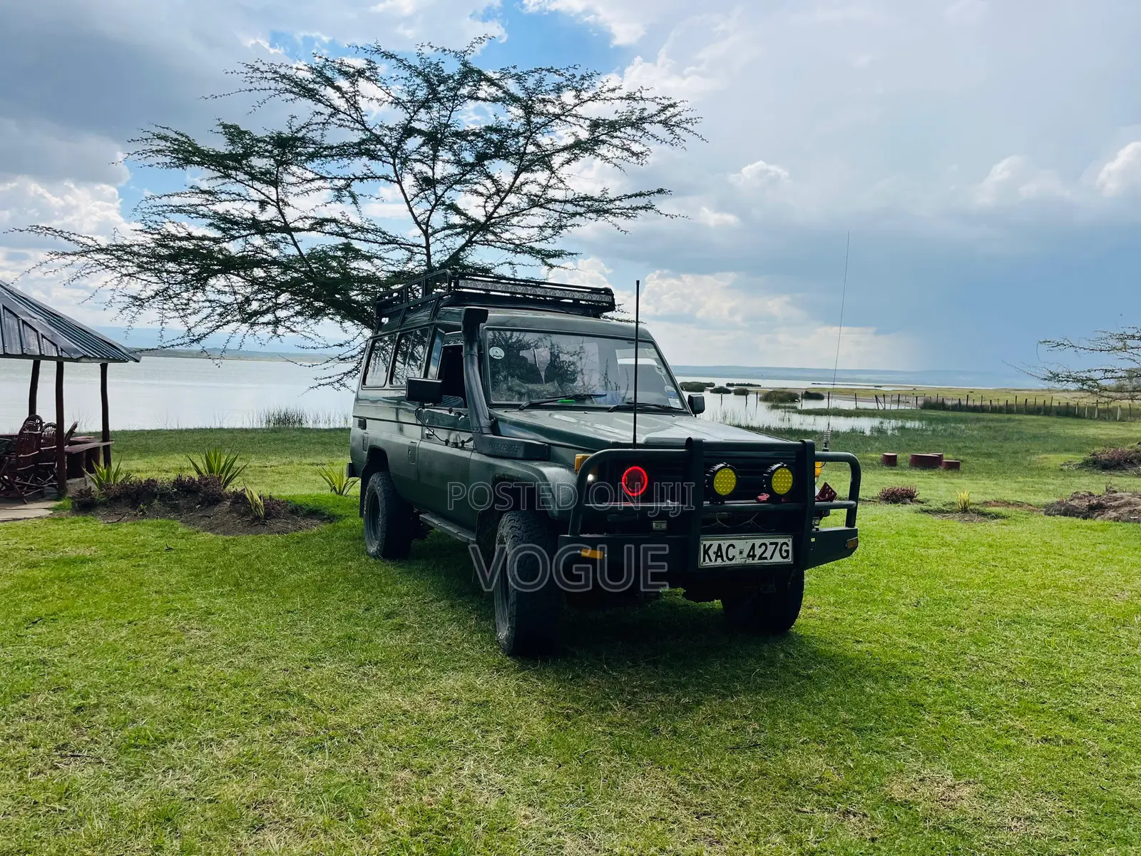 7 Seater Open-Roof Landcruiser for Hire