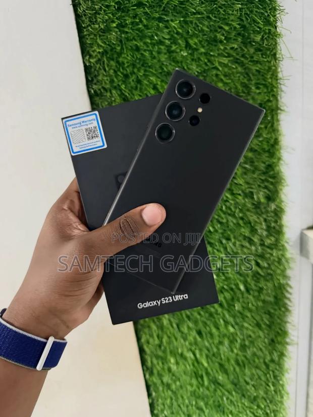 Samsung Galaxy S23 Ultra 256 GB Black - main view