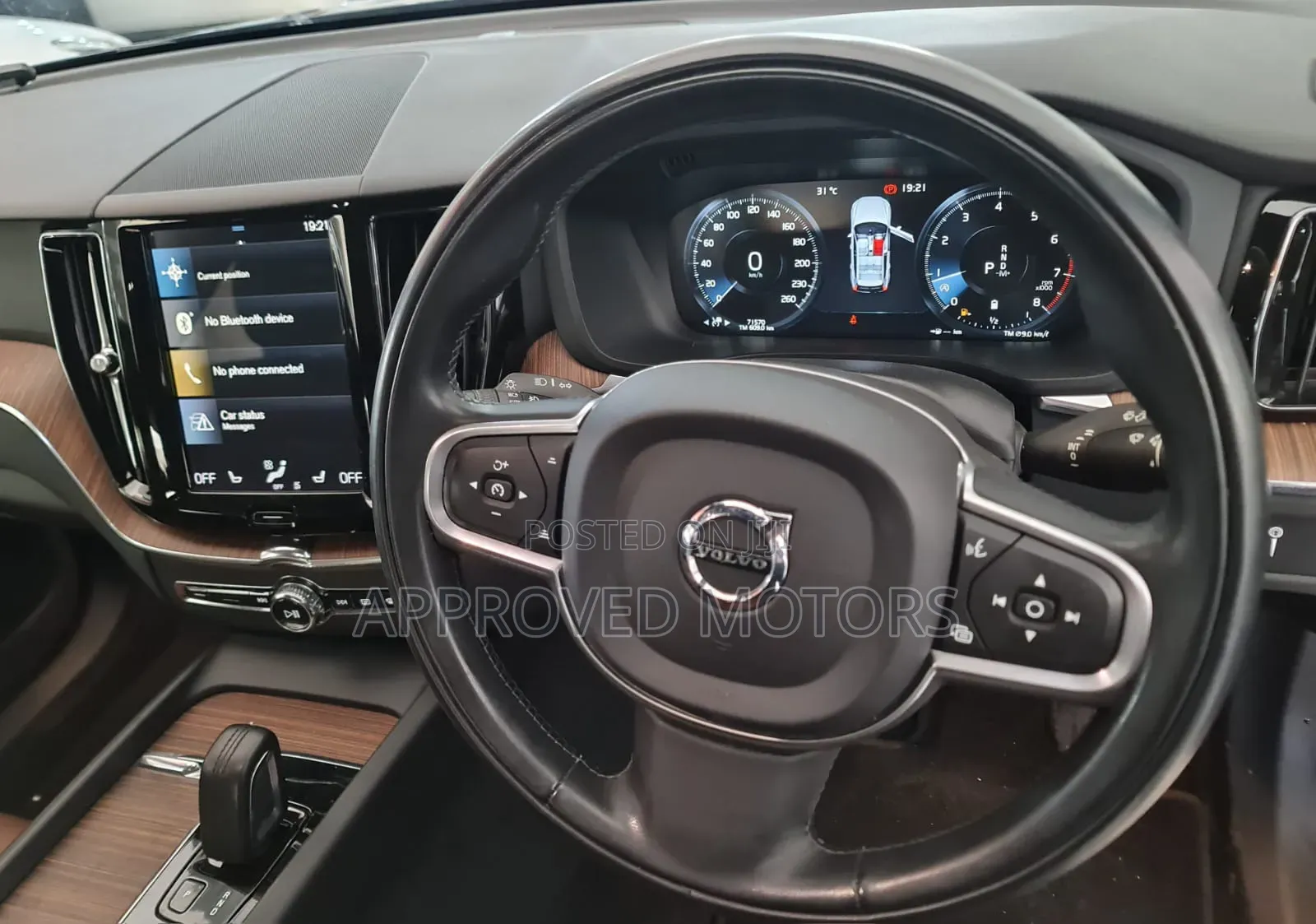 Volvo XC60 2019 Gray