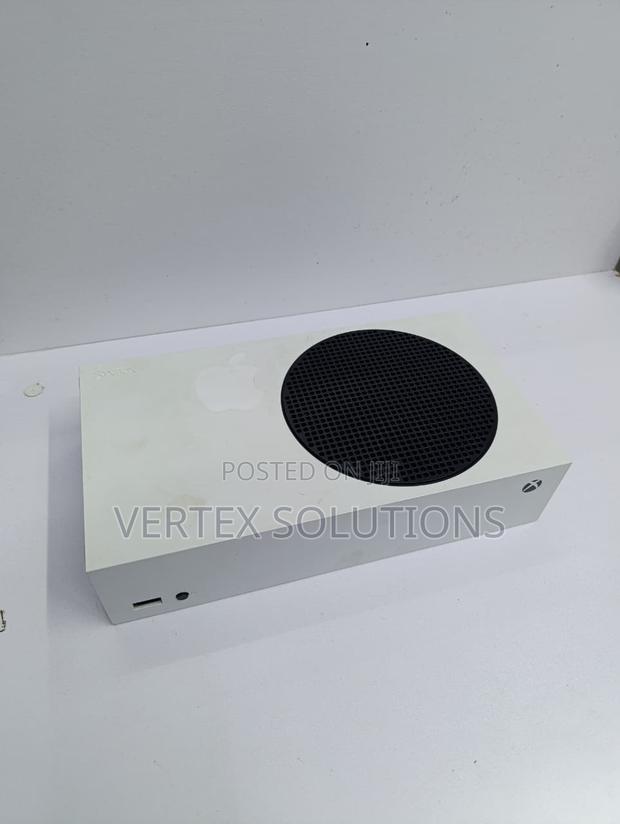 X Box Series S - main view