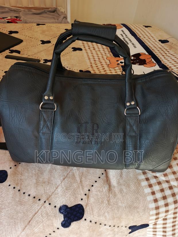 Travelling Bag - thumbnail 2