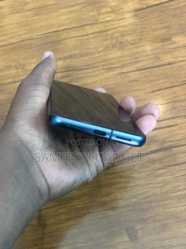 Google Pixel 8 128 GB Black - thumbnail 4