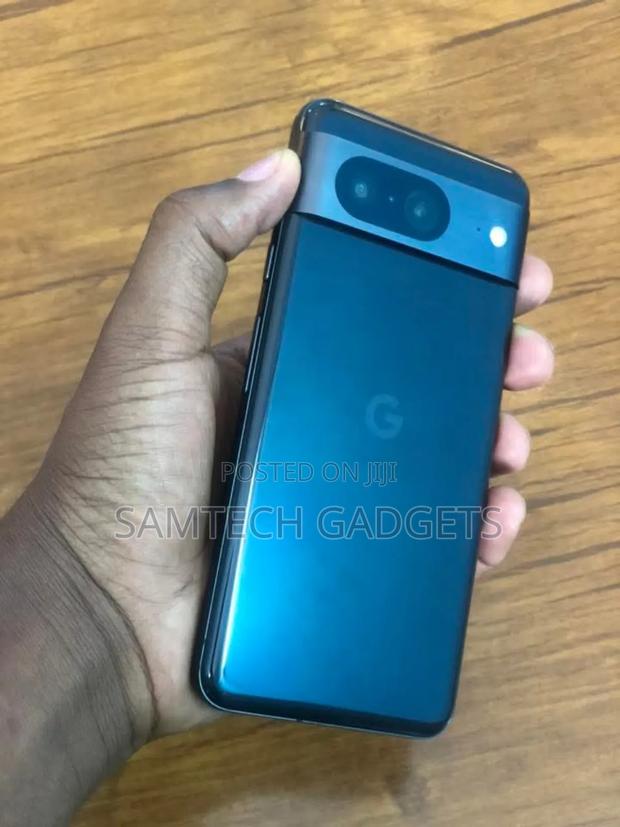 Google Pixel 8 128 GB Black - main view