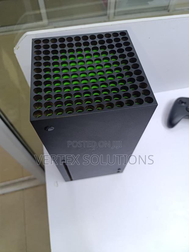 Xbox Series X - main view