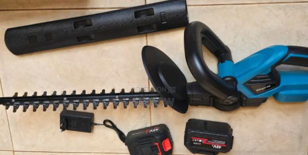 48v Battery-Powered Hedge Trimmer - main view