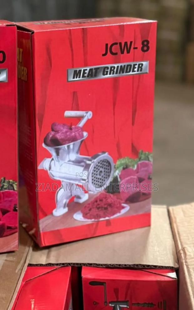 High-Performance Manual Meat Mincer – Size 8 - main view