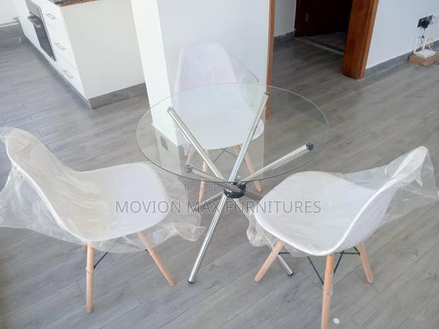 White Eames With Round Dinning Table - main view
