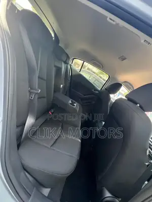Mazda Axela 2018 Silver
