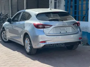 Mazda Axela 2018 Silver