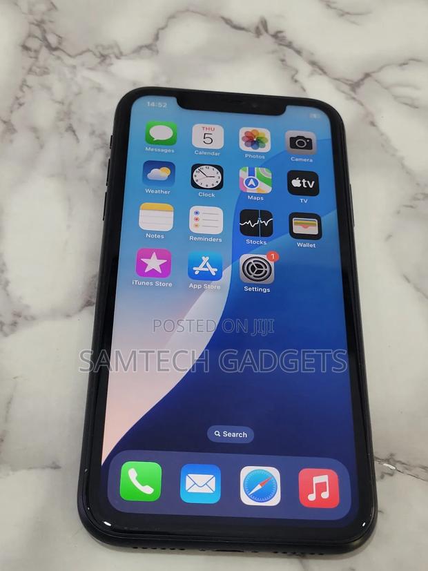 Apple iPhone XR 64 GB Black - thumbnail 4