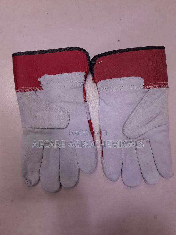 Heavy Duty Gloves Pair Red & Light Grey Colour - thumbnail 4