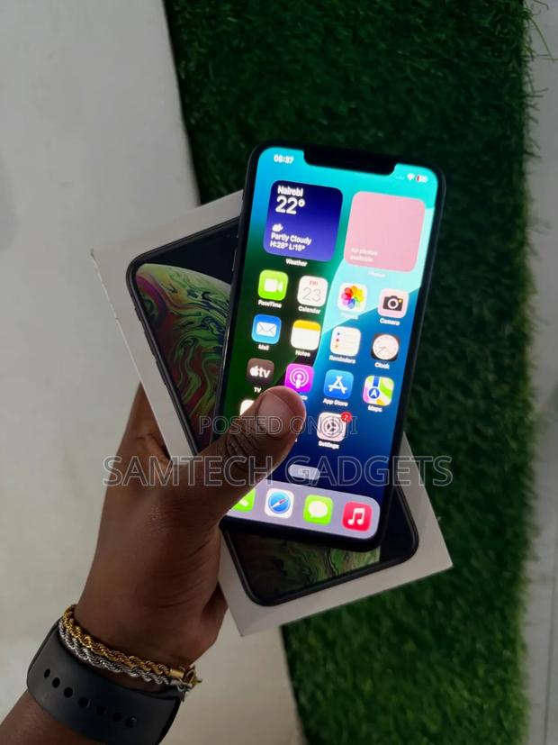 New Apple iPhone XS Max 256 GB Black - thumbnail 3