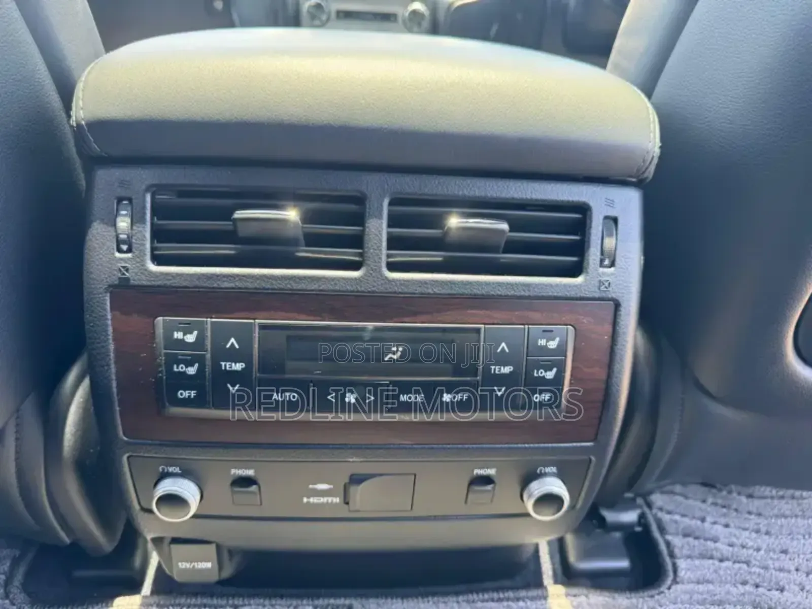 Toyota Land Cruiser 4.6 V8 ZX 2017 Black