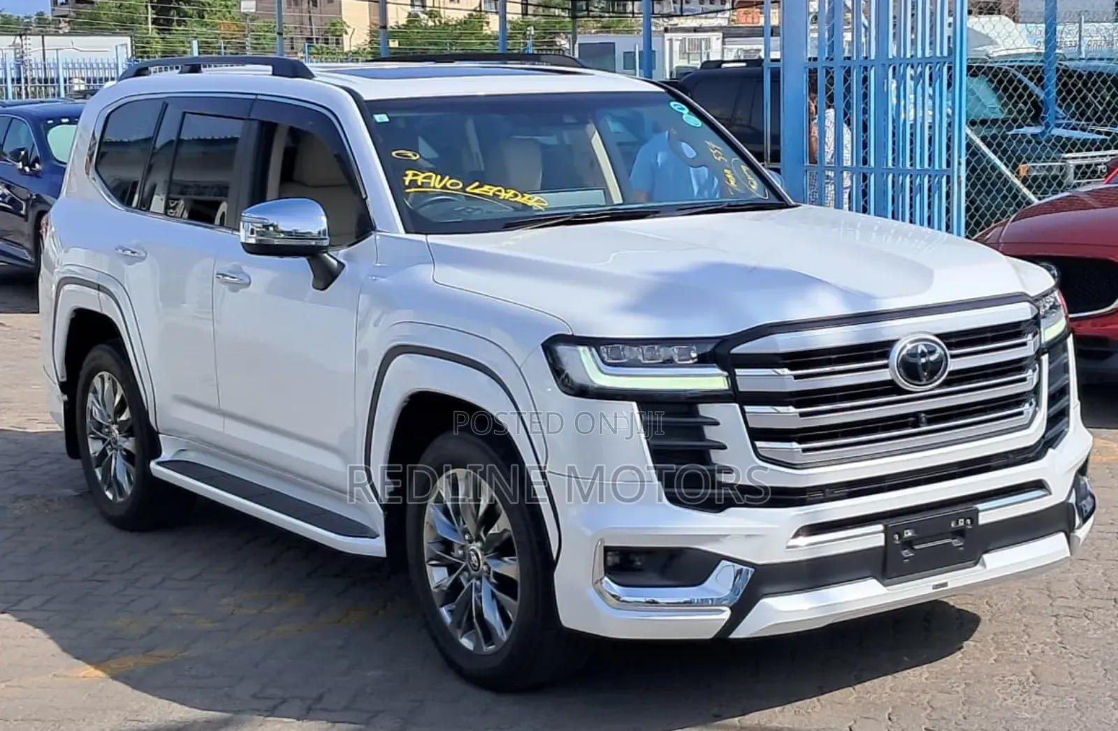 Toyota Land Cruiser LC300 2023 White