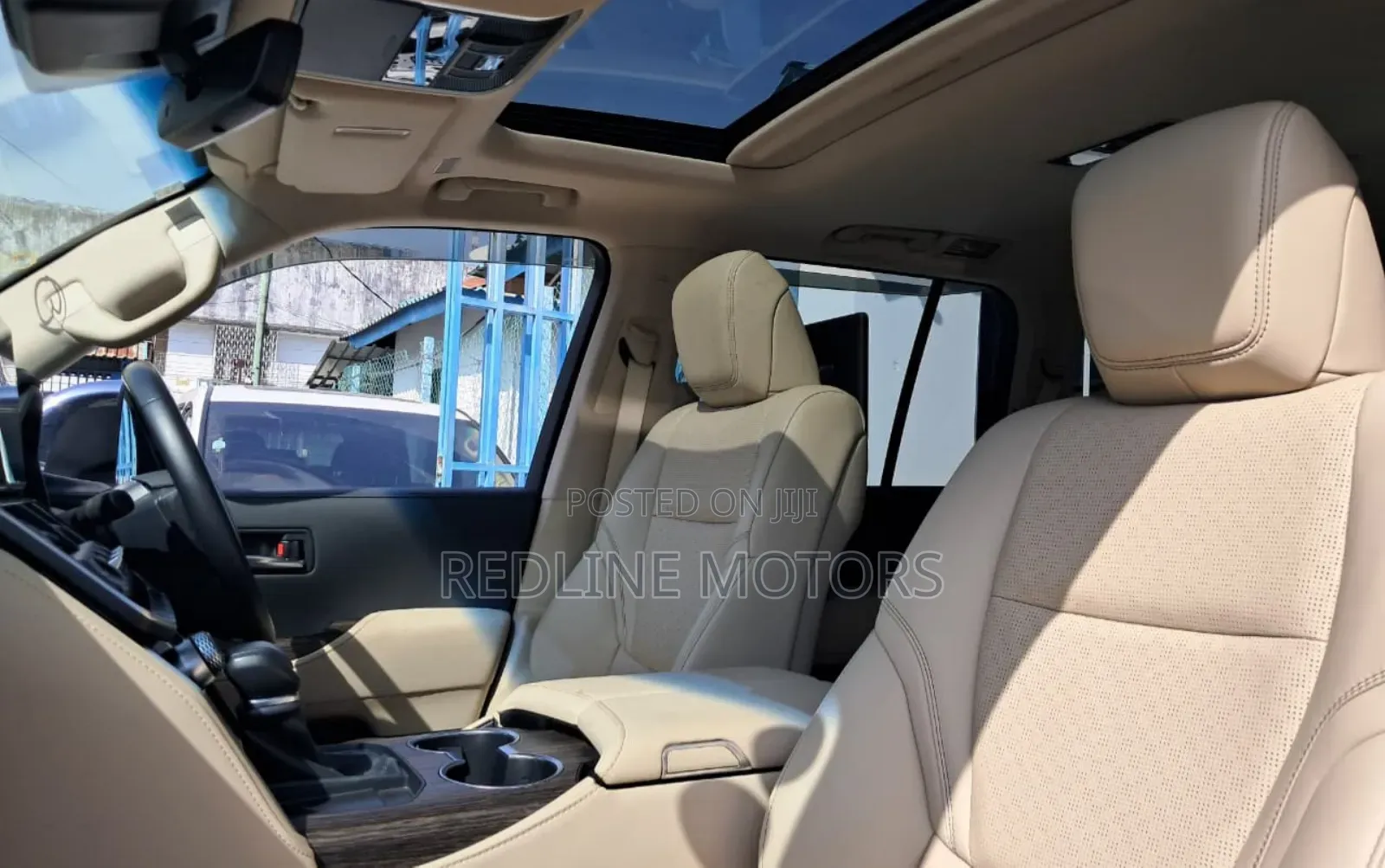 Toyota Land Cruiser LC300 2023 White