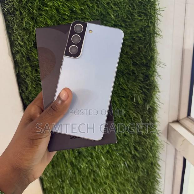 Samsung Galaxy S22 5G 128 GB Blue - thumbnail 3