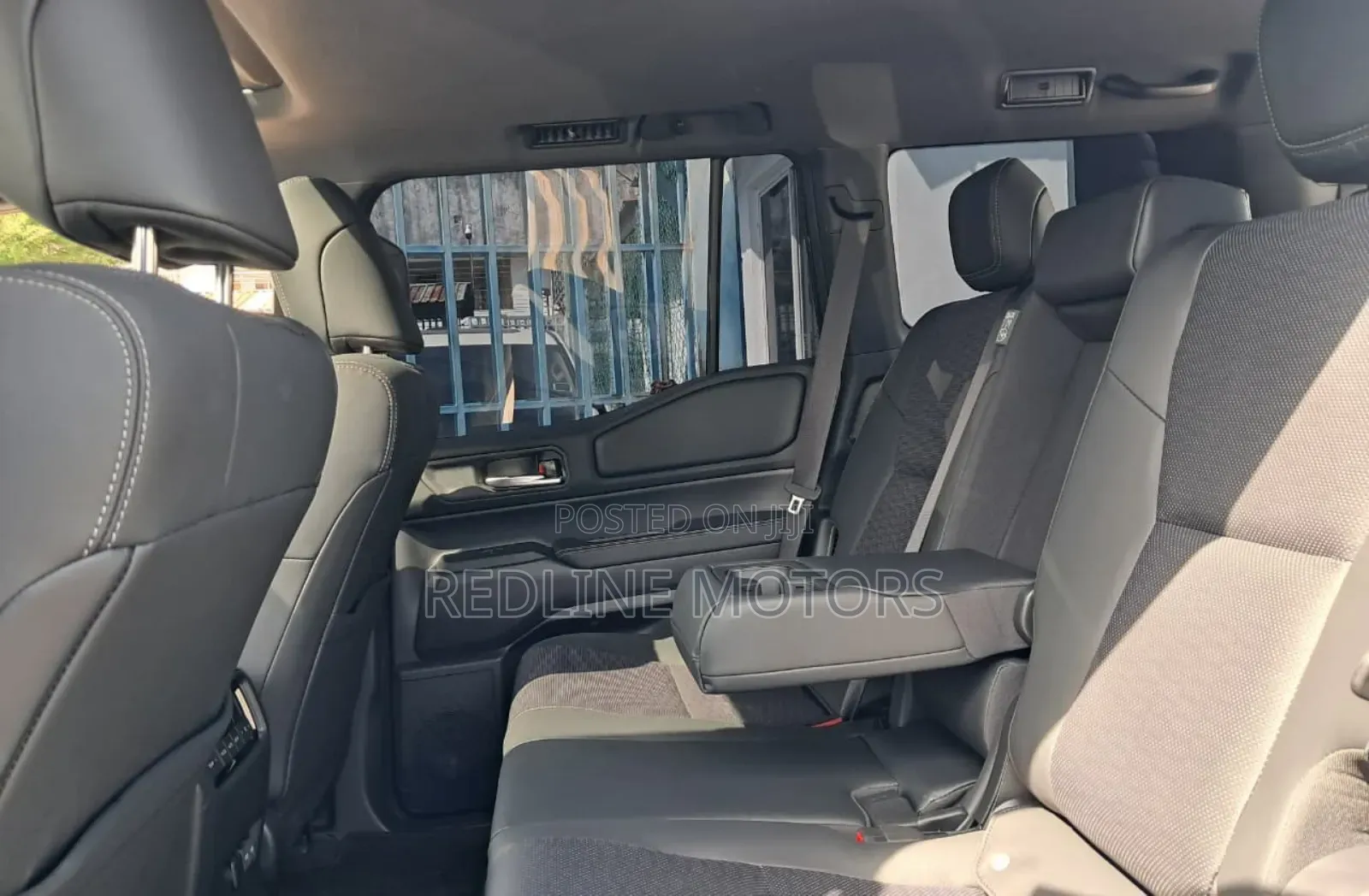 Toyota Land Cruiser Prado 2.7 2024 Black
