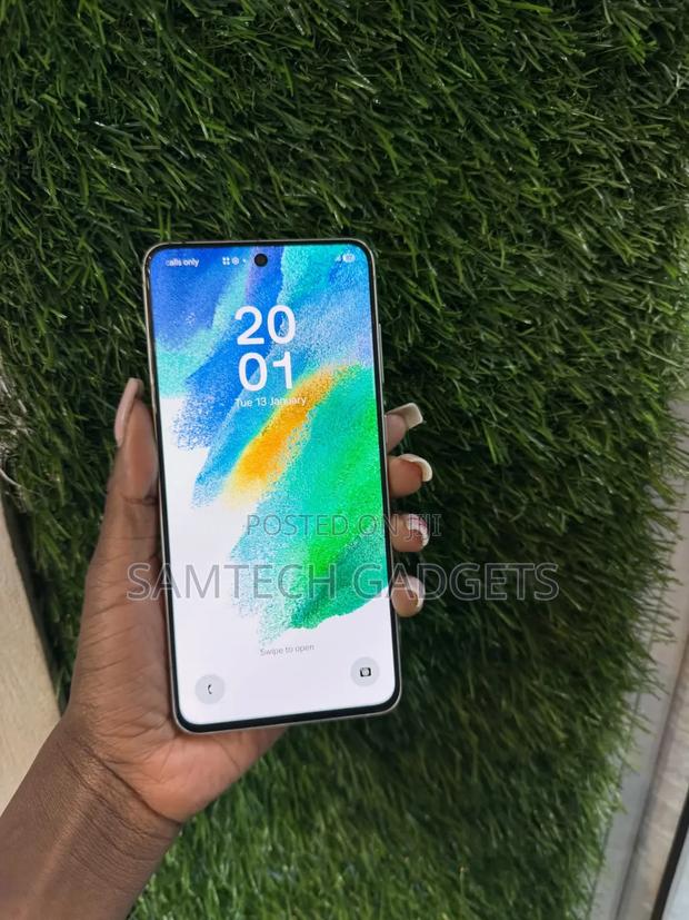 Samsung Galaxy S21 FE 128 GB Green - thumbnail 3