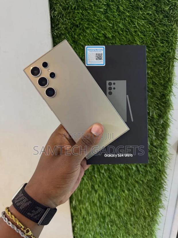 Samsung Galaxy S24 Ultra 512 GB Silver - main view