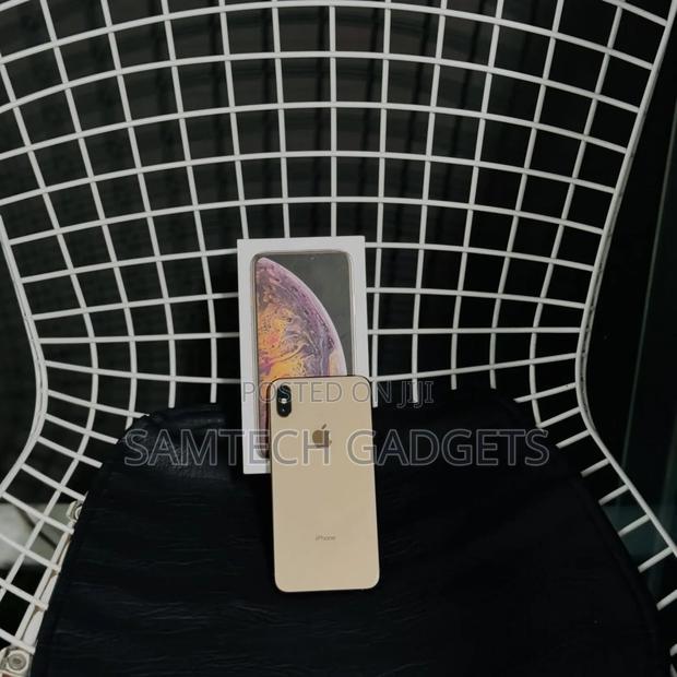 Apple iPhone XS 256 GB Rose Gold - main view