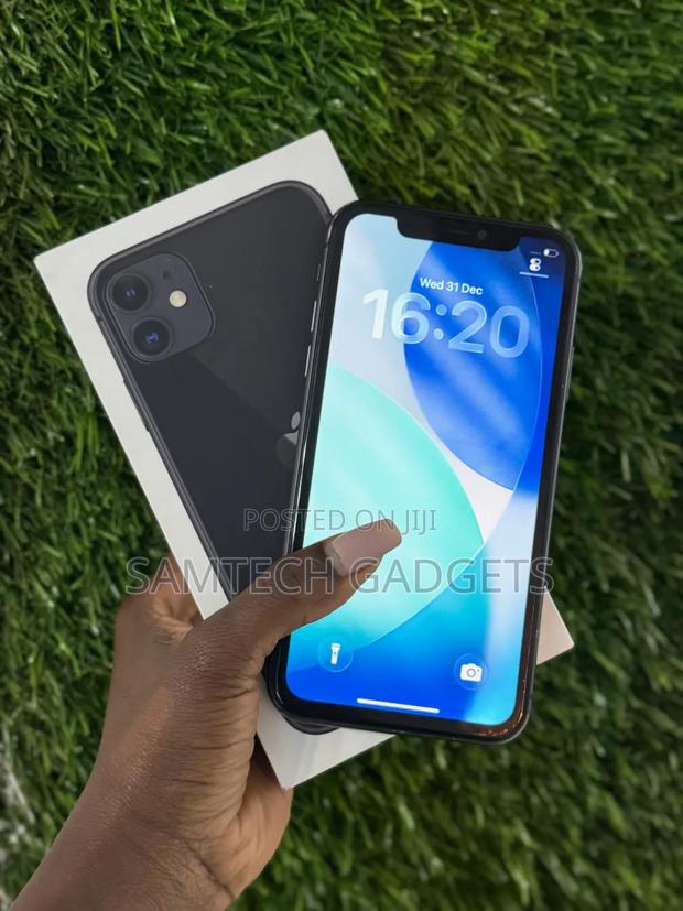 Apple iPhone 11 128 GB Black - thumbnail 3