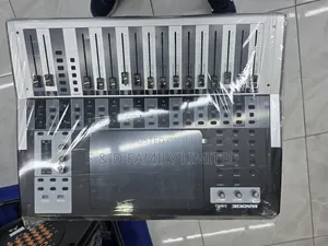 Mackie Dm-32 Digital Mixer