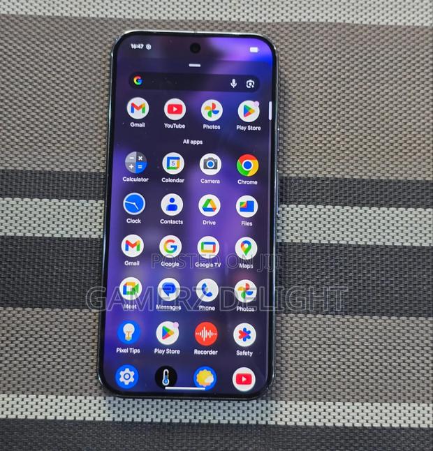 Google Pixel 9 Pro XL 256 GB Gray - thumbnail 3