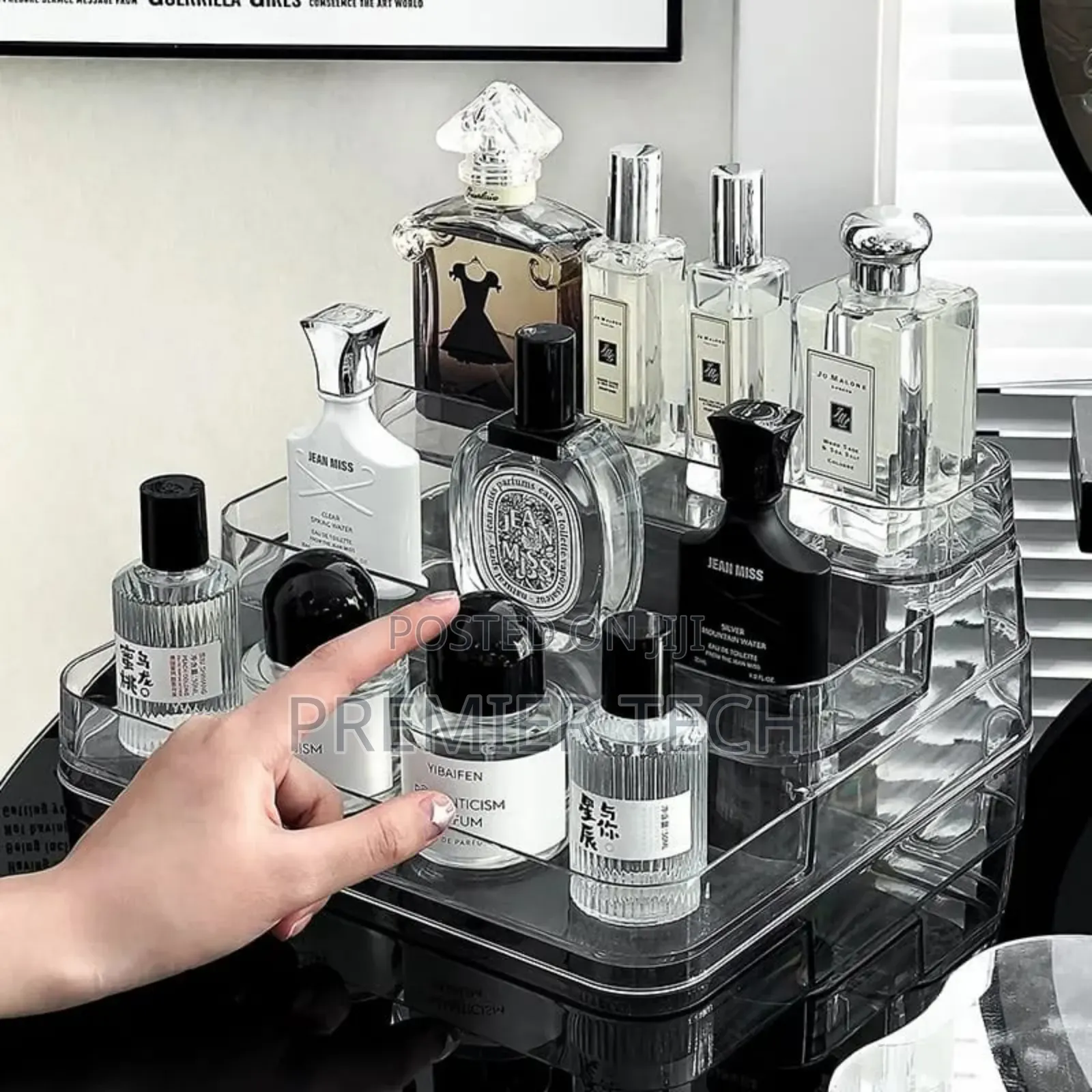 Acrylic Display Shelf Vanity Perfume Holder Organizer